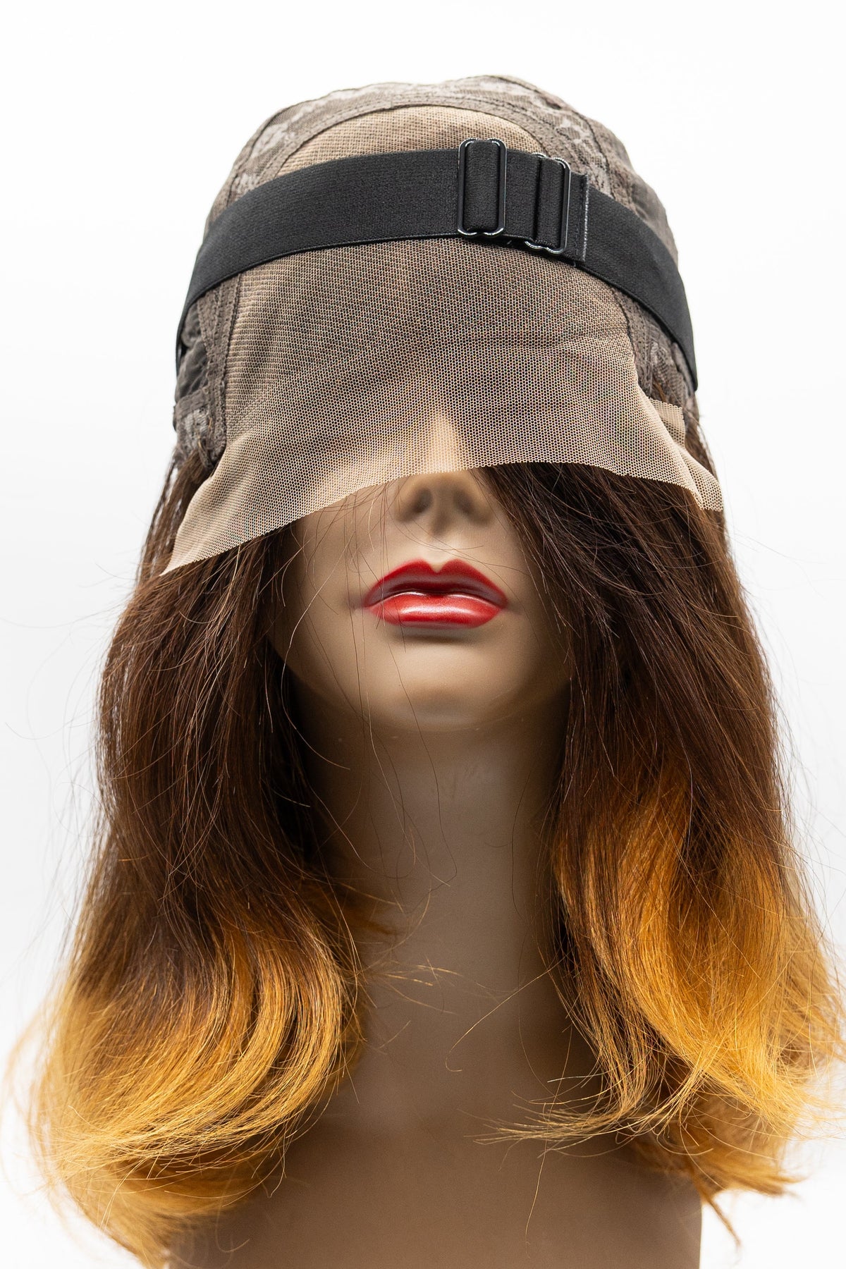 DS069 – Brown to Honey Blonde Ombré Lace Front Wig