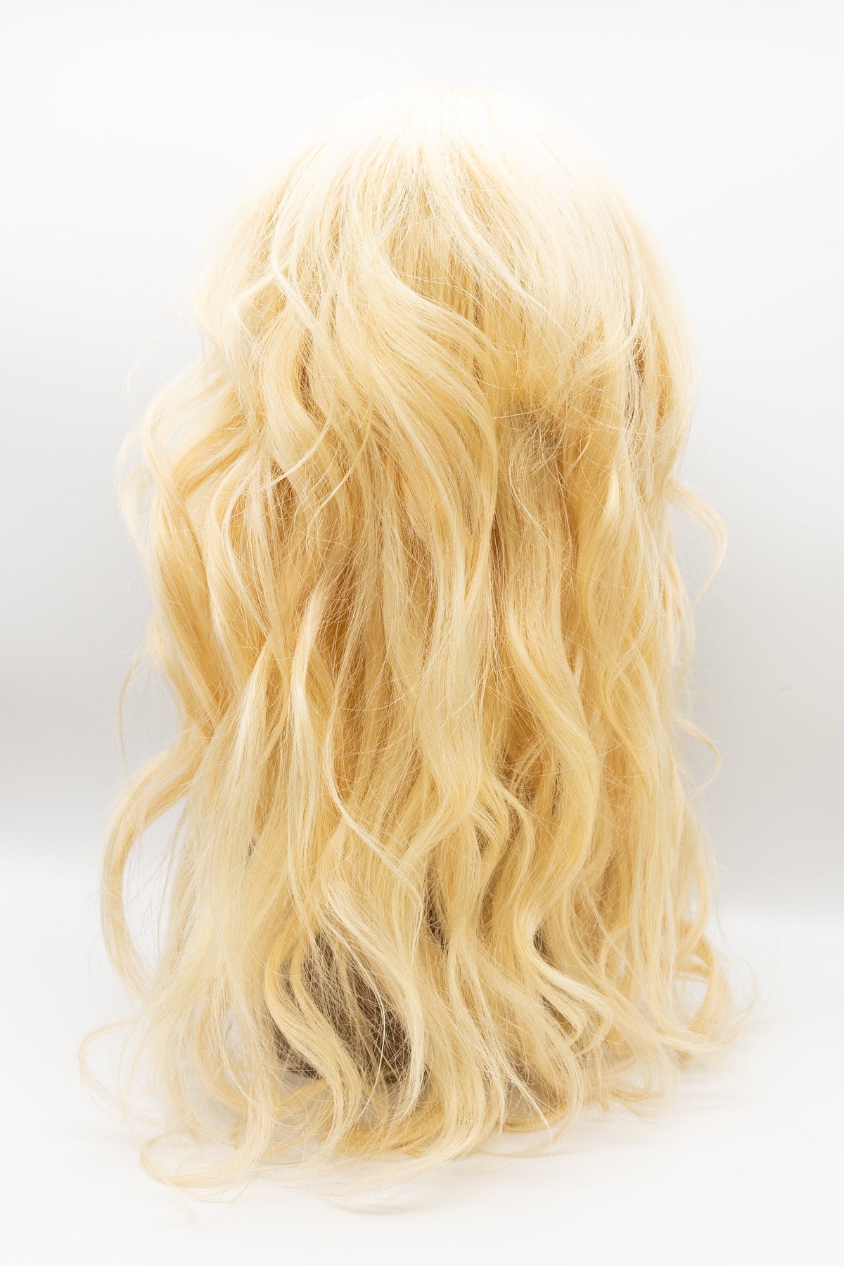 613 Natural Straight – Platinum Blonde Body Wave Lace Front Wig